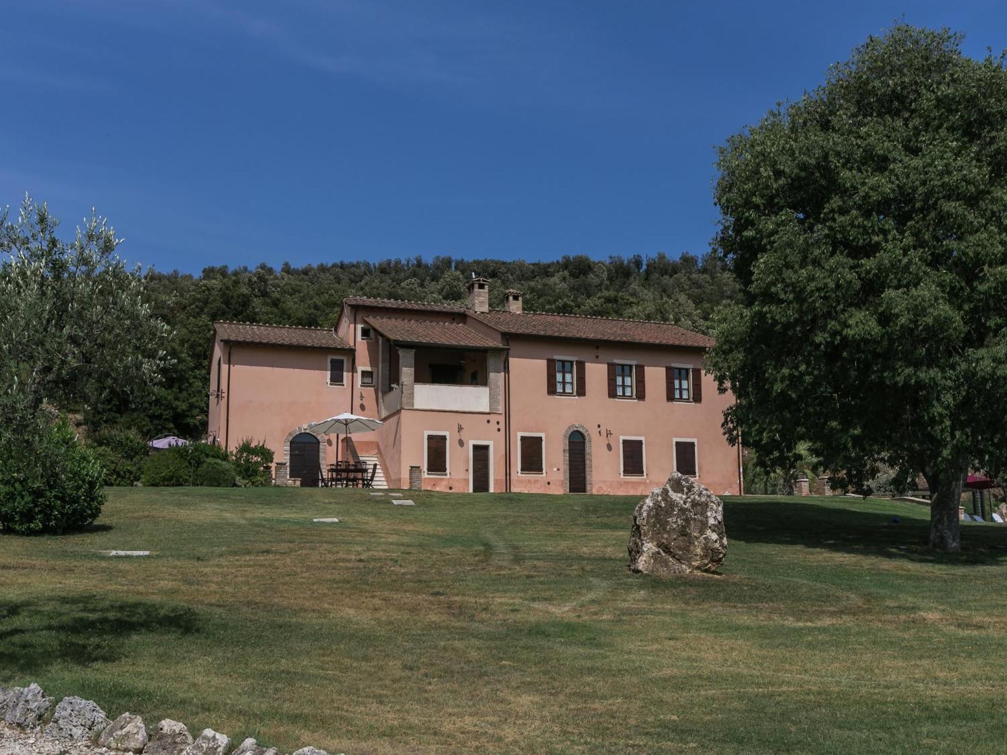 Elegant Apartment Only 1 Hour From Rome Narni Luaran gambar